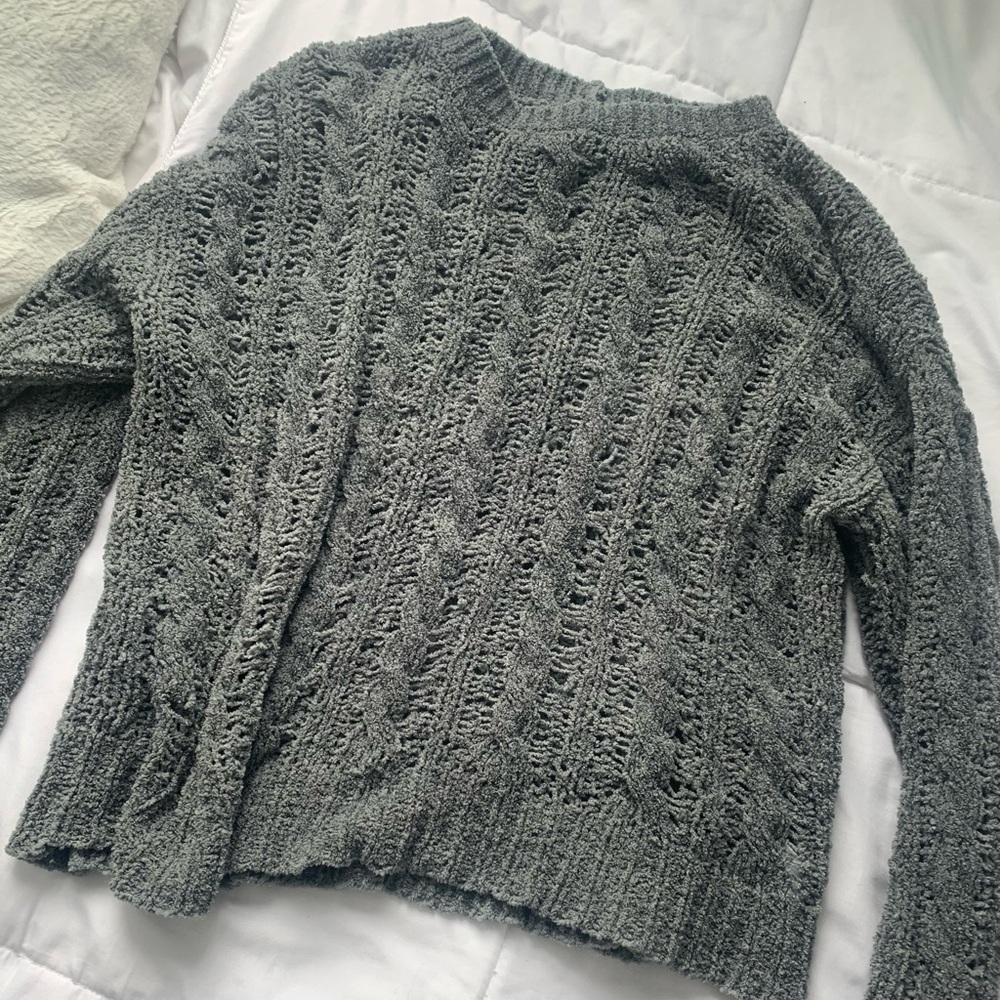 SOLD - American Eagle XS super fuzzy sweater